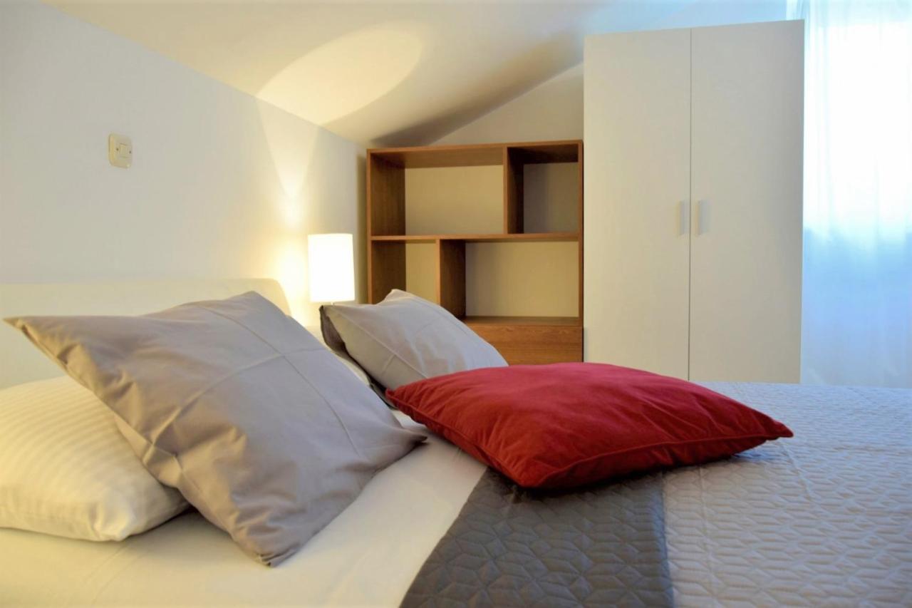 Apartments Muntidor Palit Eksteriør bilde