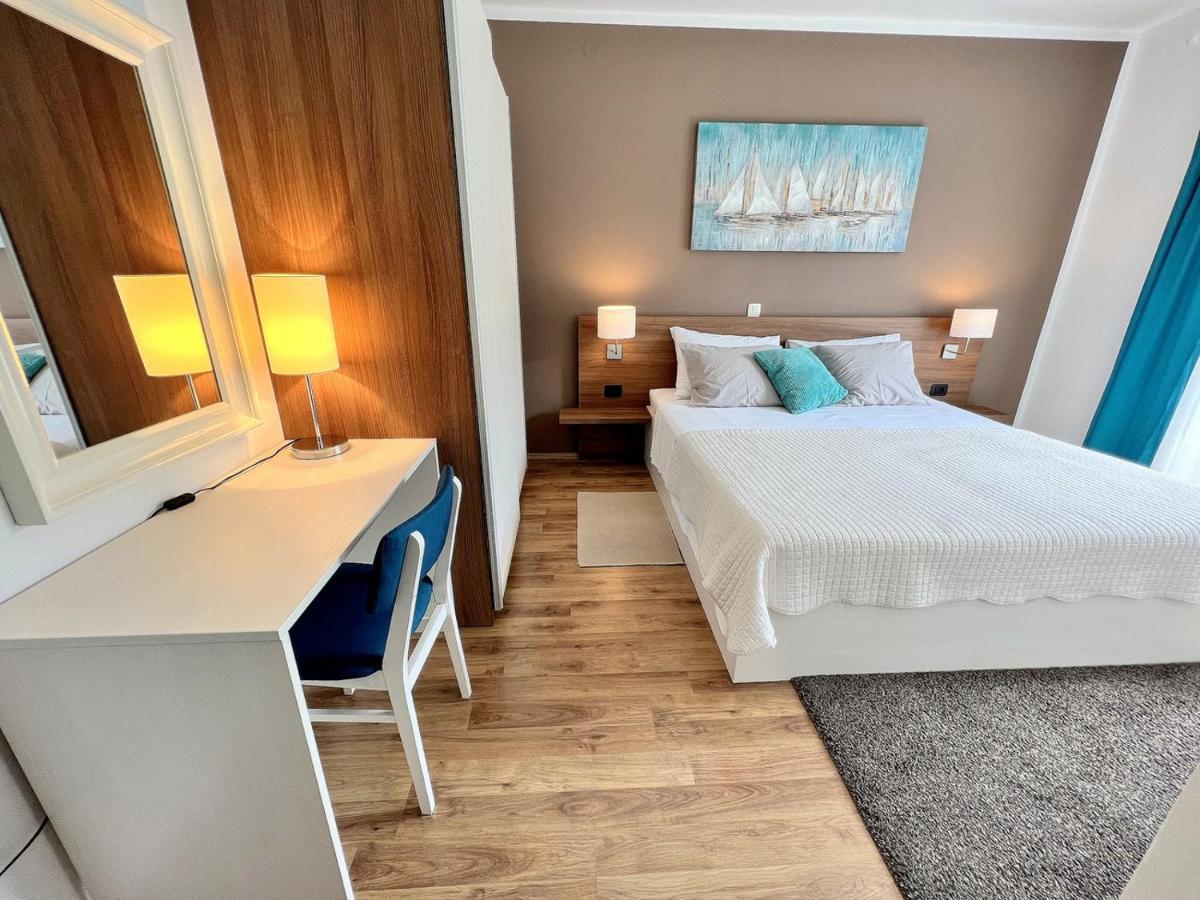 Apartments Muntidor Palit Eksteriør bilde