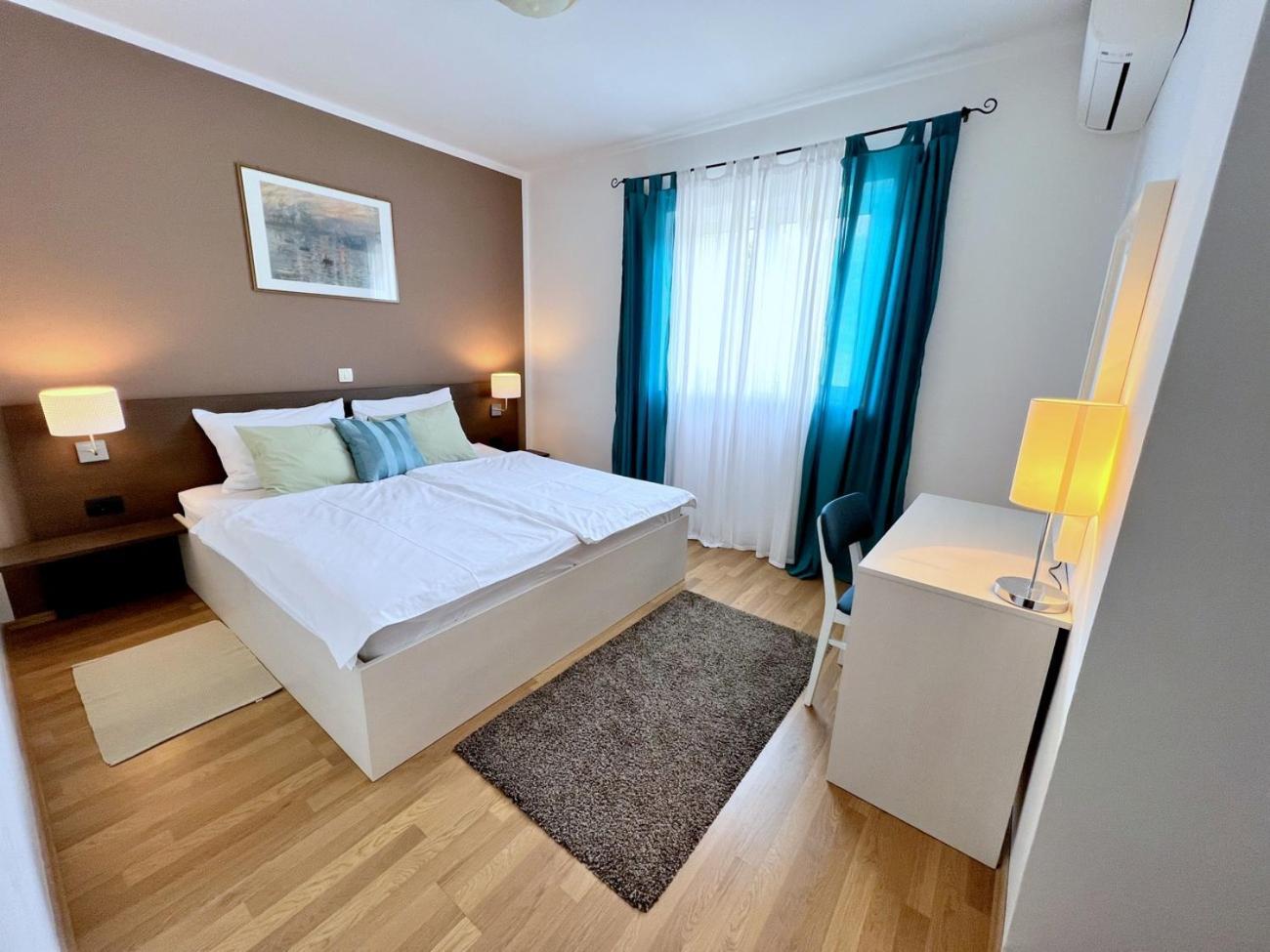 Apartments Muntidor Palit Eksteriør bilde