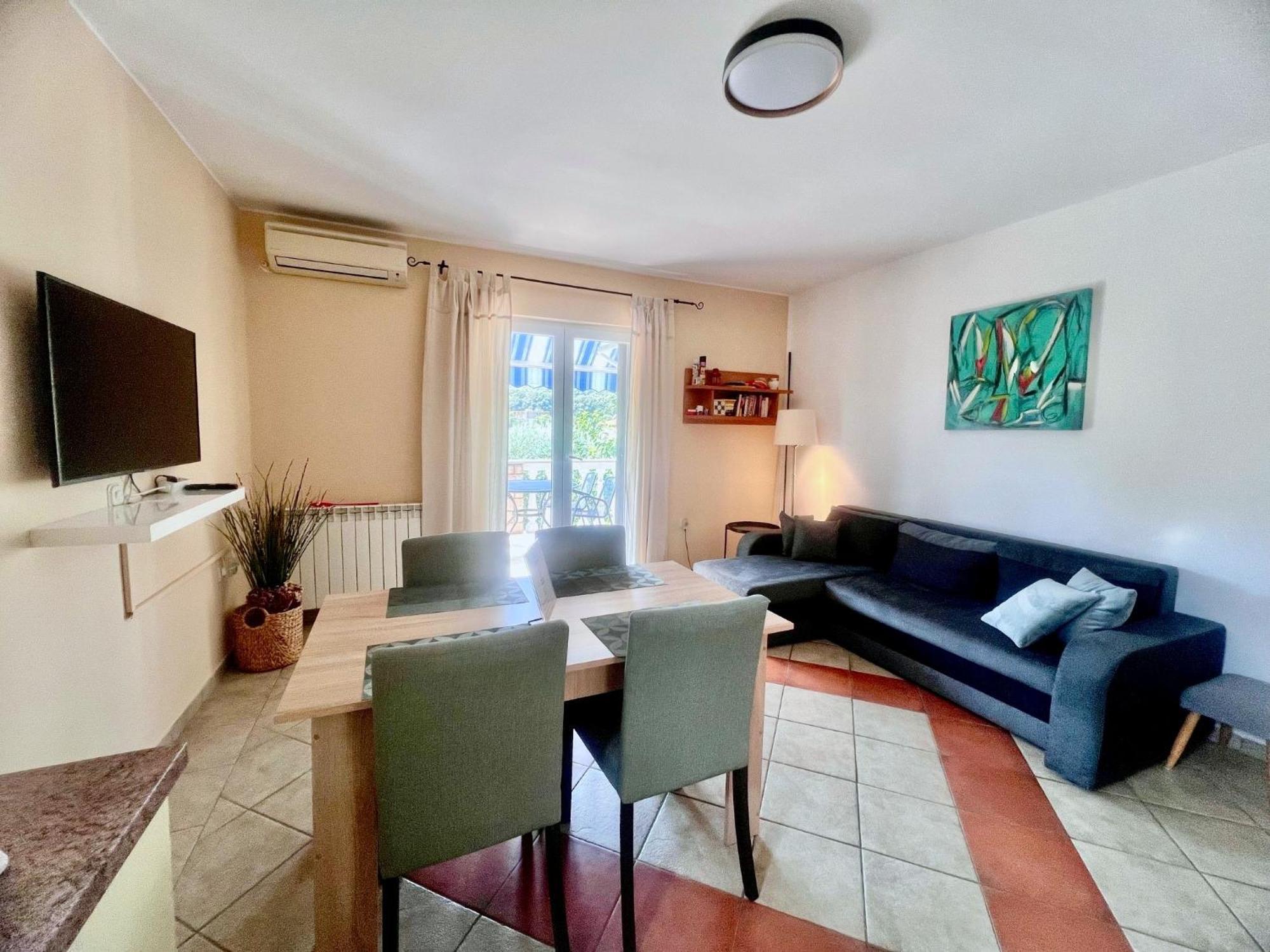 Apartments Muntidor Palit Eksteriør bilde
