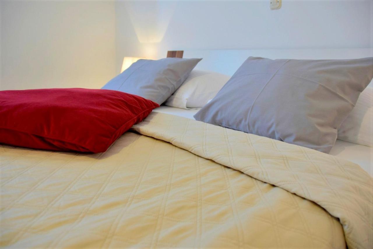 Apartments Muntidor Palit Eksteriør bilde